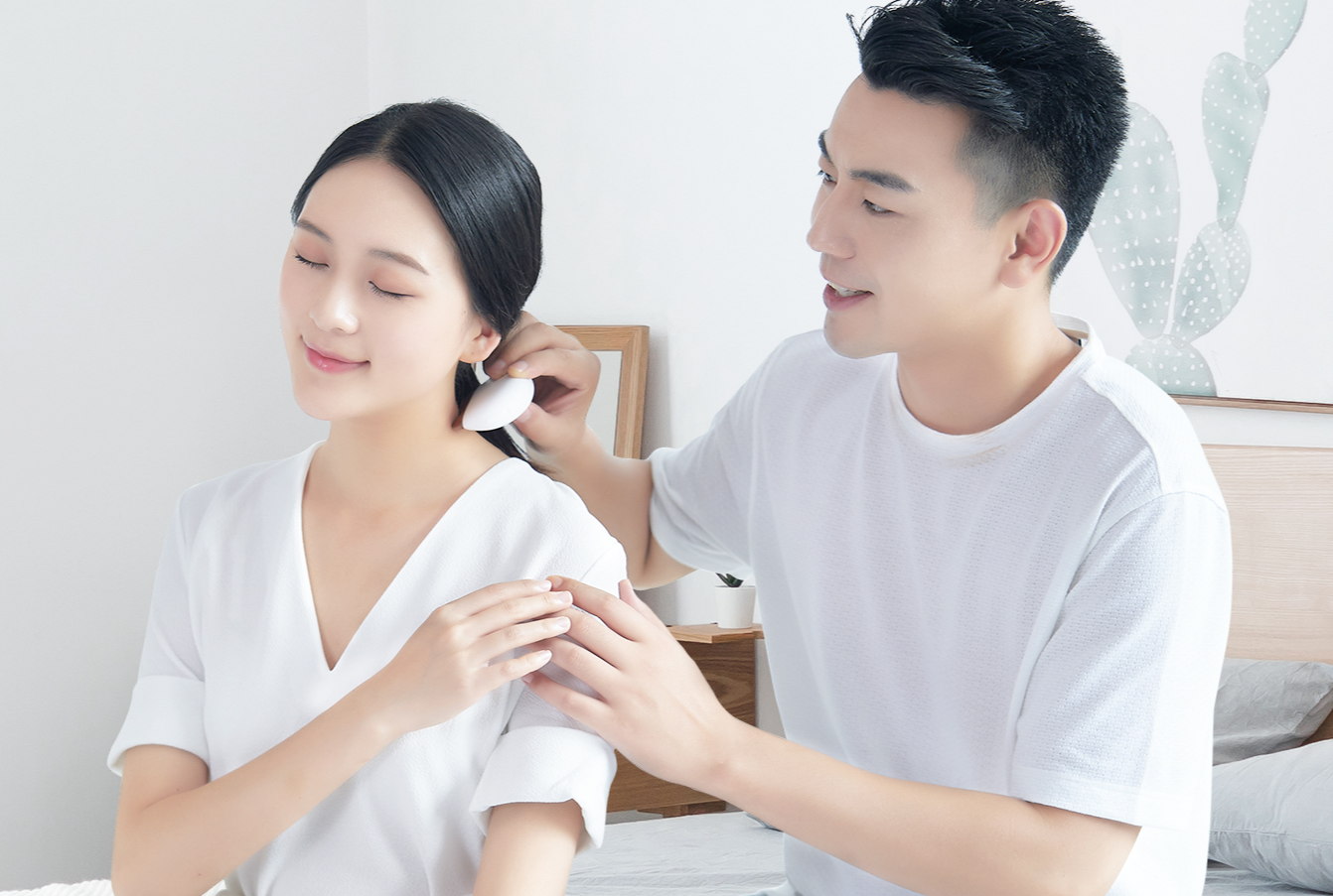 Boy Massage girl
