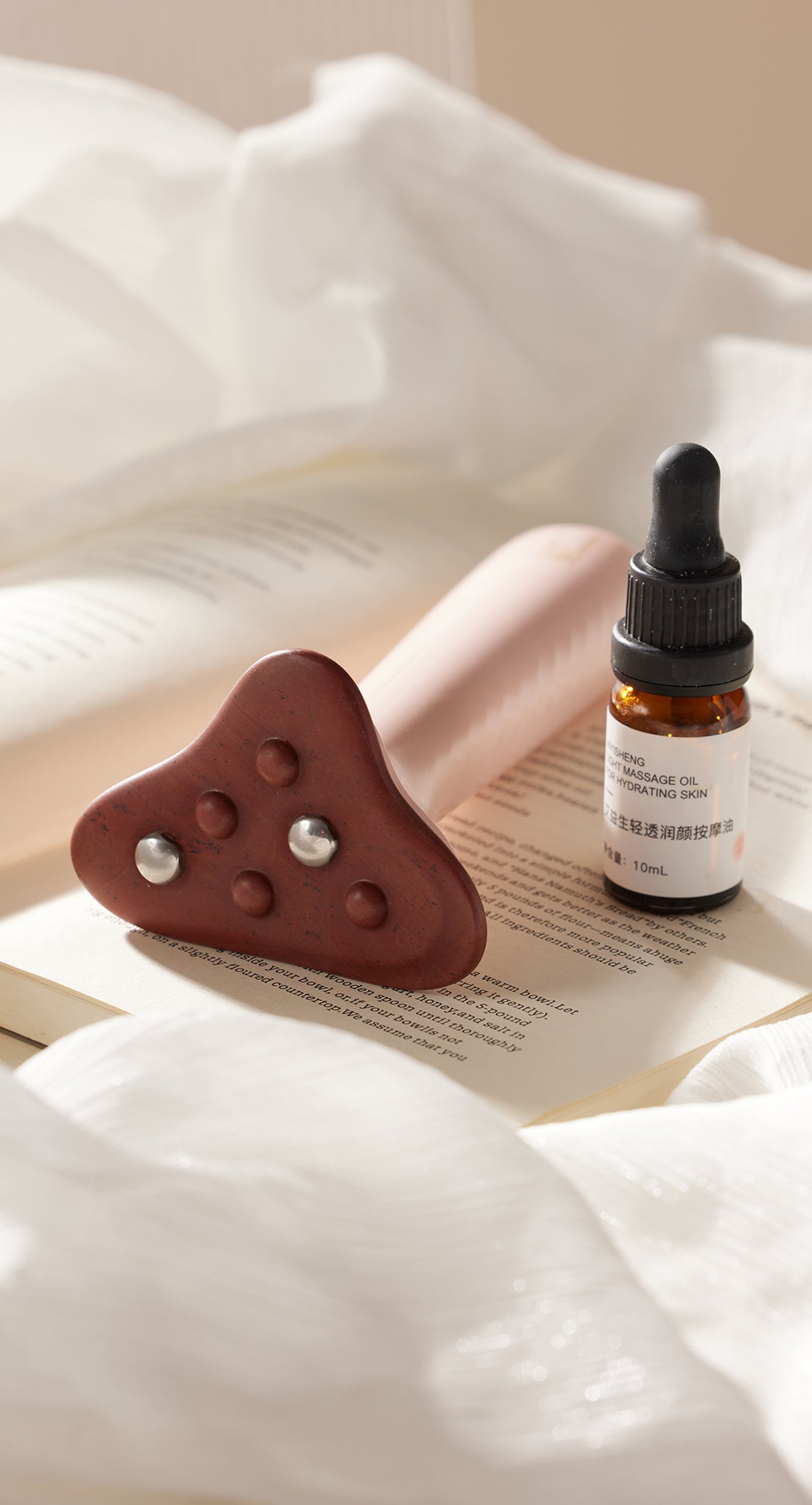 Heated Bian Stone Facial Guasha Lift - Aiyisheng